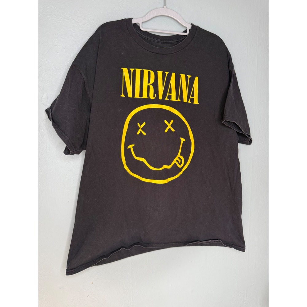 Nirvana graphic band tshirt‎